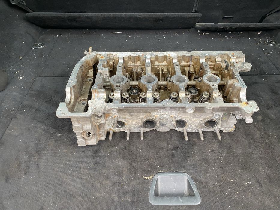 Цилиндрова глава Peugeot Citroën 1.4–1.6 VTI EP3, EP6