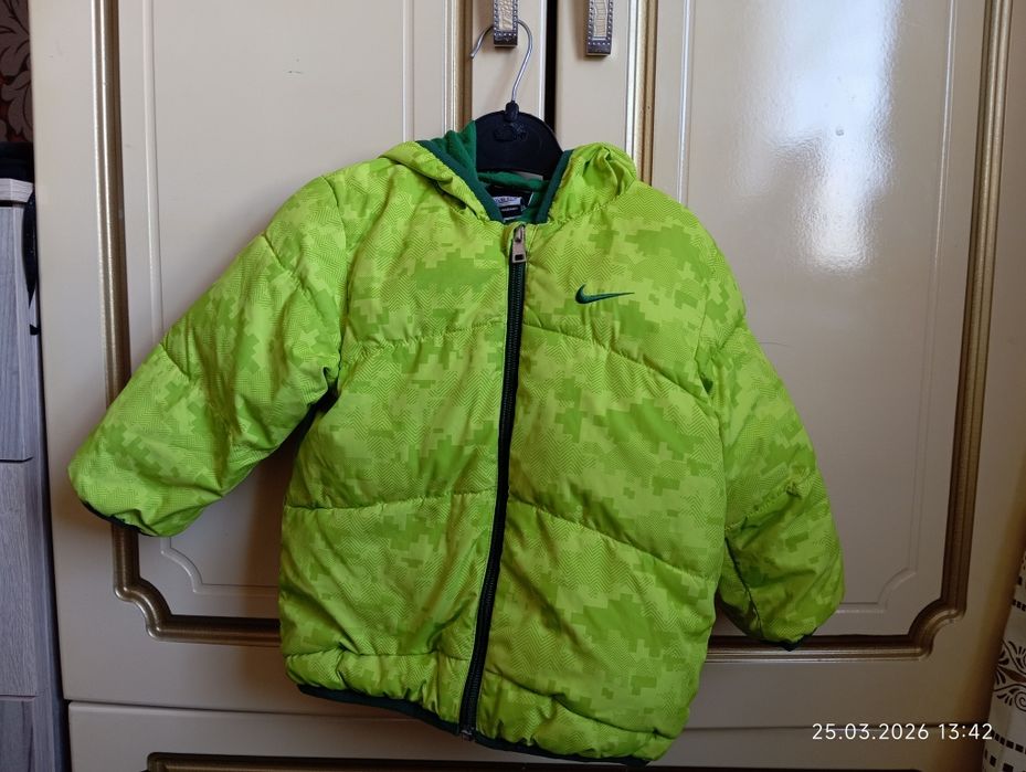 Отдам вещи за шоколадки