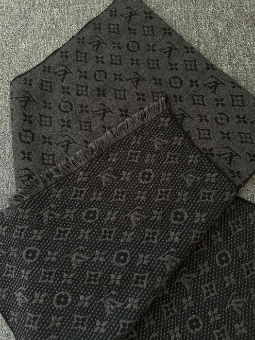 Оригинален Louis Vuitton Вълнен шал 2022