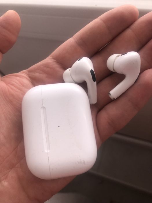 Продам наушники Airpods Pro