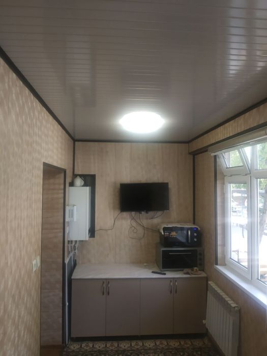 Srochna Chirchiq shahar 10mkrayonda uy sotladi