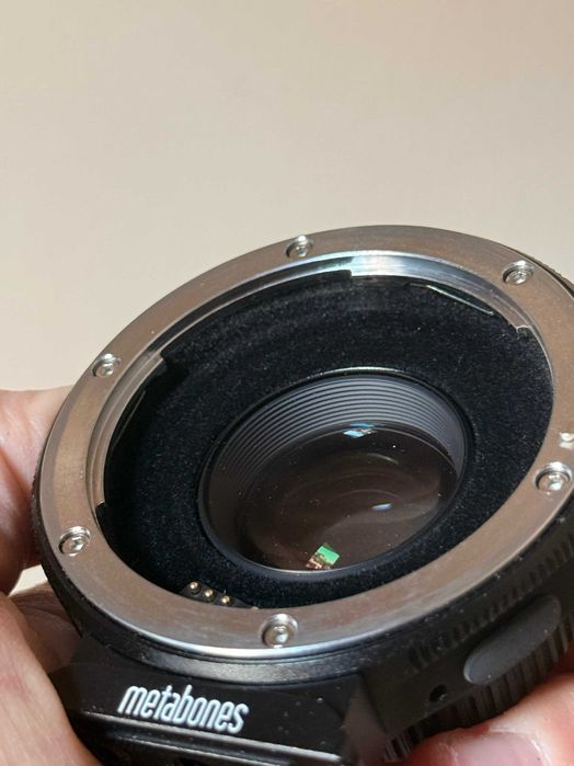 Meike 35mm T2.2 Cine Lens MFT / BMPCC 4K - отлично състояние