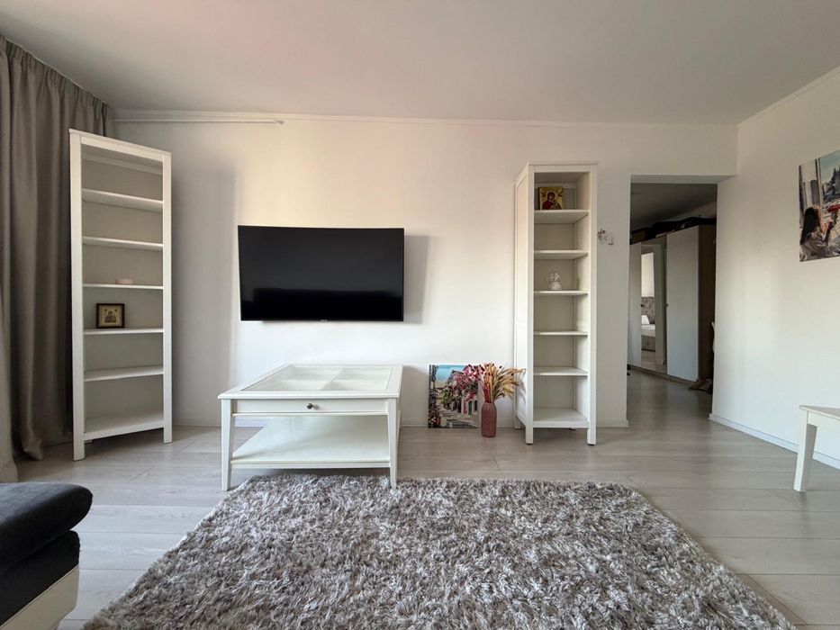 Închirez apartament cu 2 camere, zona Sebastian
