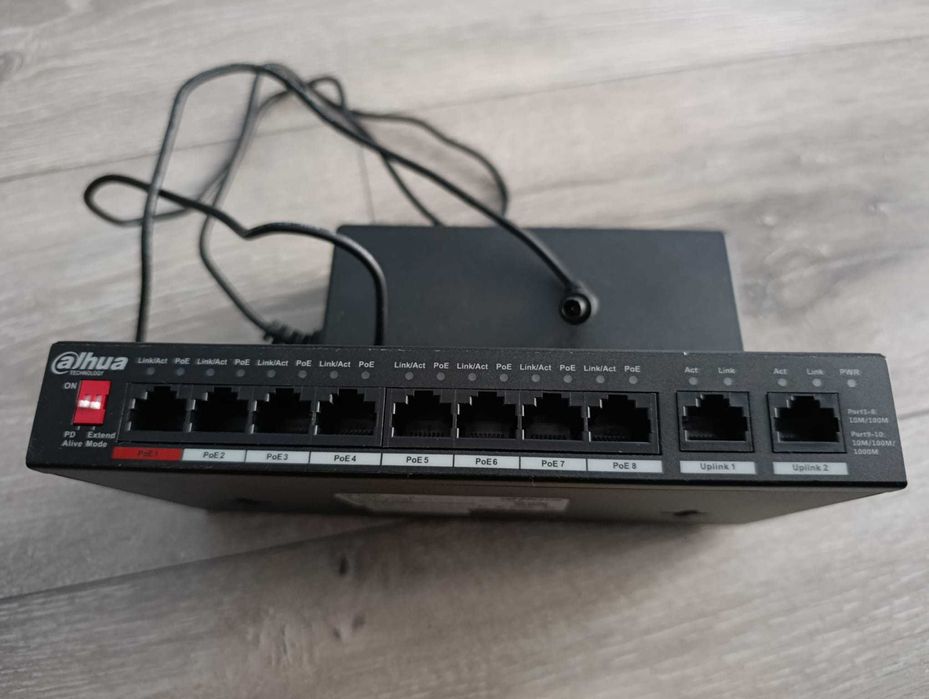 Vand Switch cu 10 porturi Dahua Poe