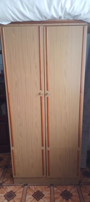 Продаётся спальный мебель .