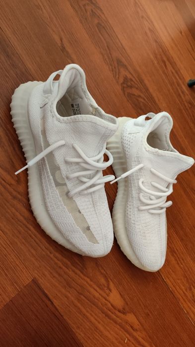 Yeezy 350 V2 White