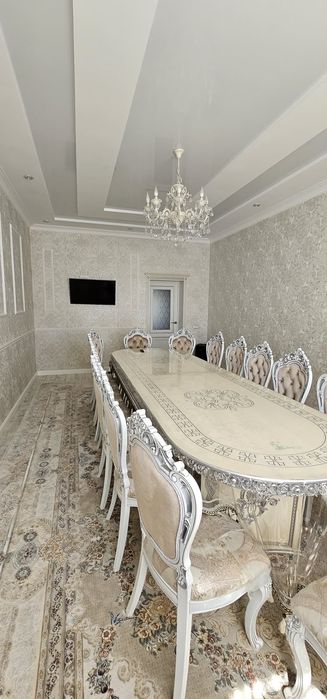 Продам стол  со стульями