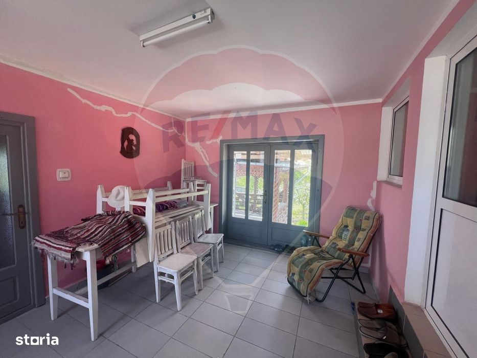 Casă 5 camere Iresti