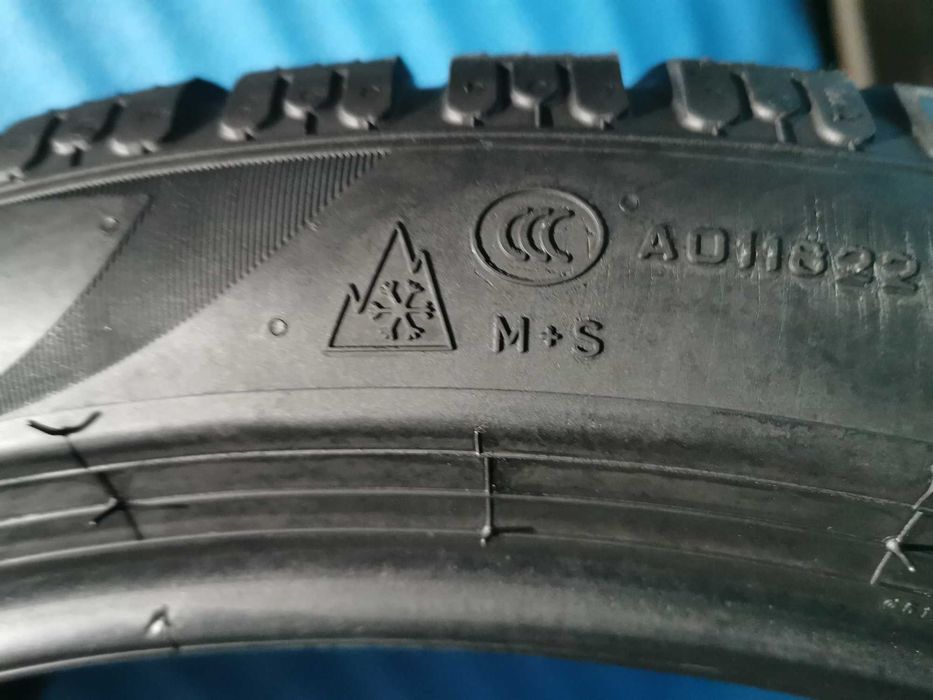 245/40 R20 - 275/35 R20 pirelli m+s 4 bucati
