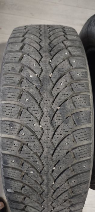 Шины зимние R16 215/65