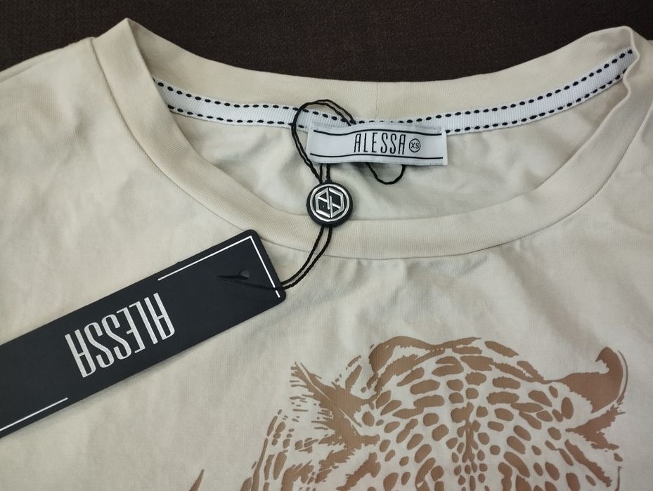 Тениска на алеса