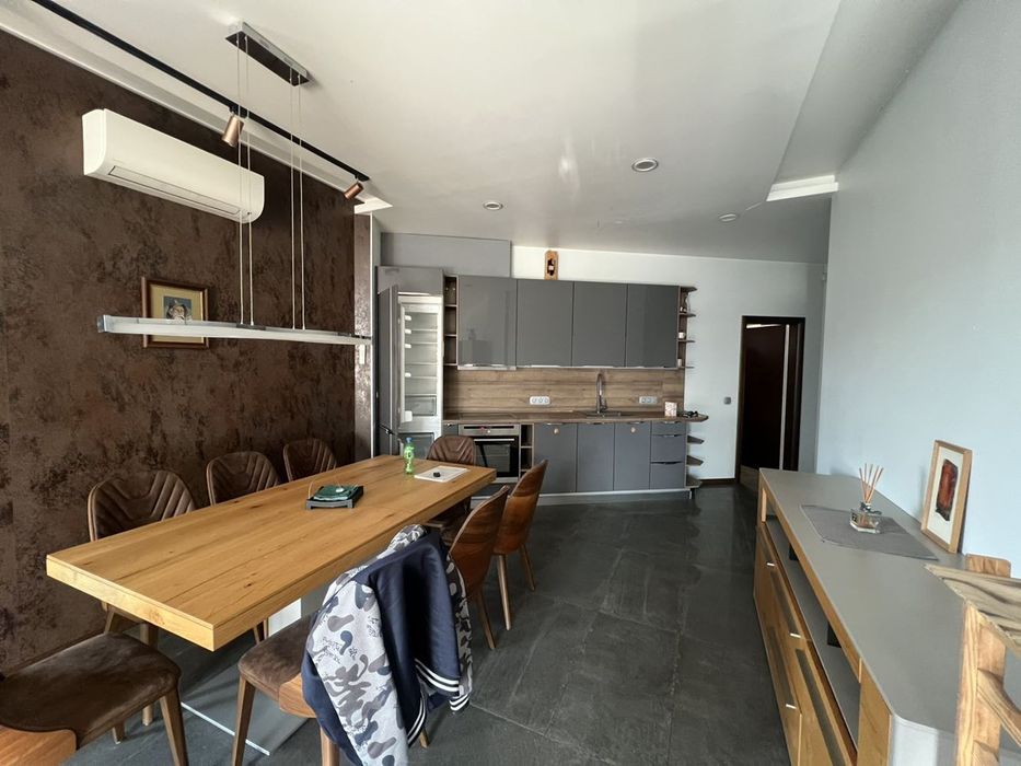 Продава се Тристаен апартамент в София, Овча купел - 140 кв.м за 2286 €/кв.м - Снимка #1