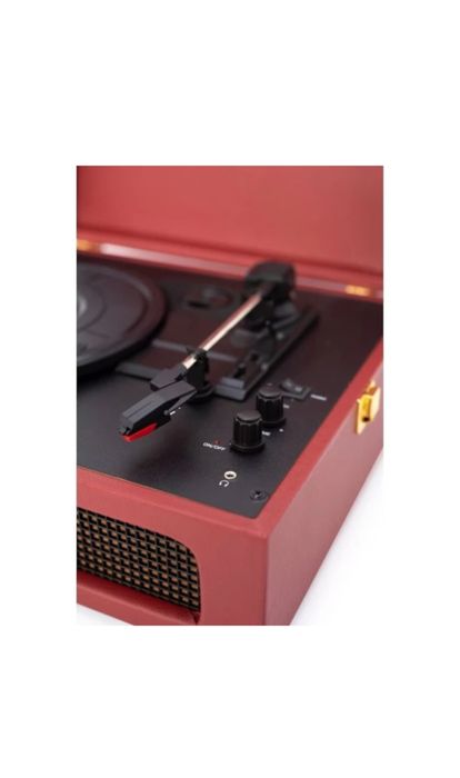 Pick-up Crosley Voyager CR8017A-BK  Bluetooth