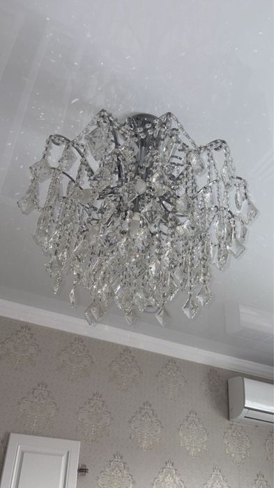 Продам 3 люстры