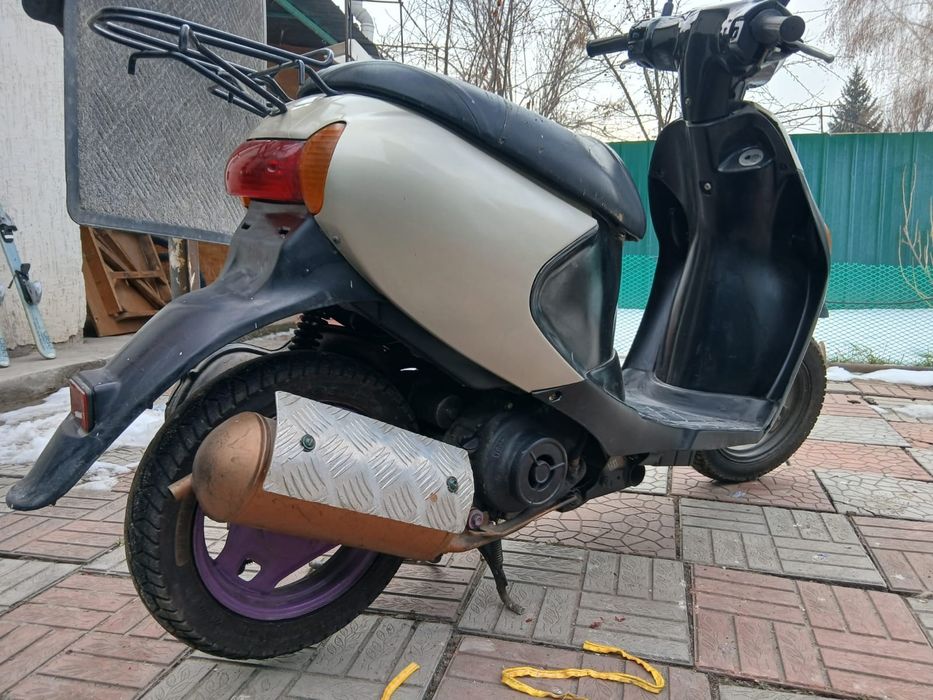 Скутер мопед Suzuki lets4