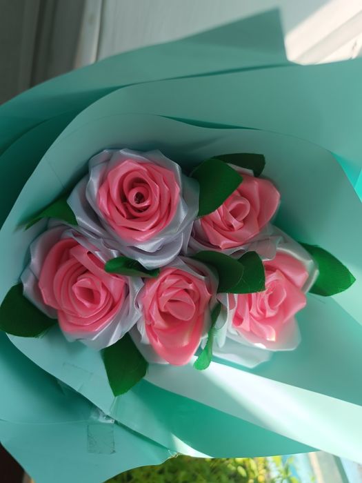 Цветы из ленты ручной работы