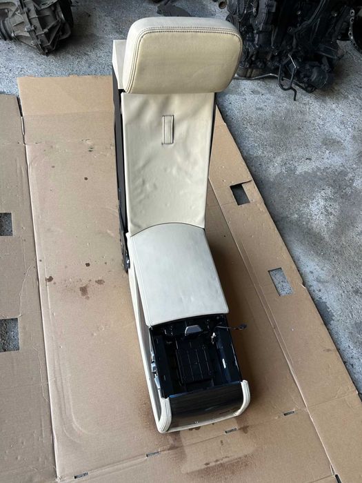 Cotiera bancheta spate culoare bej crem BMW Seria 7 G11 G12, cotiera spate BMW G11 G12