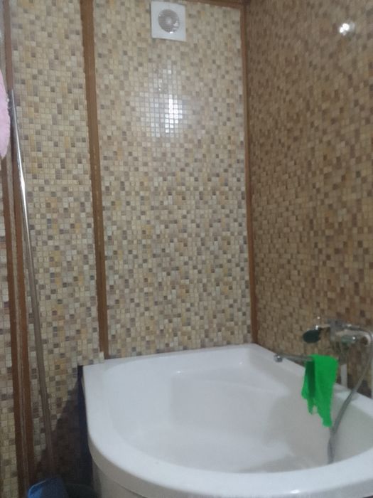 Продается 1 ком.кв в бывшем общежитии