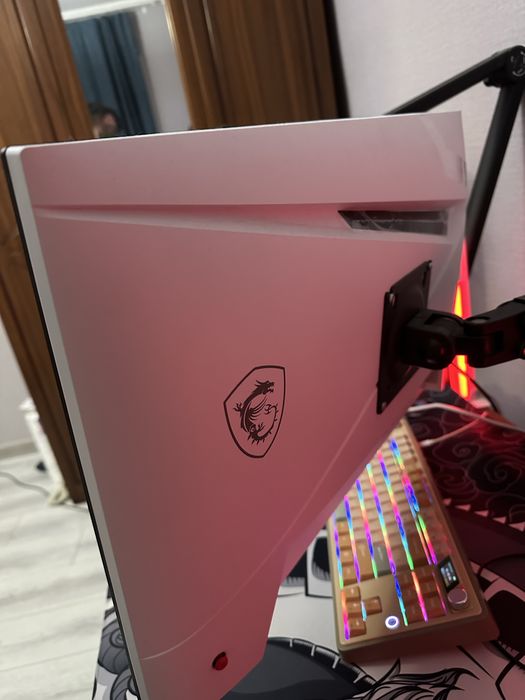 Монитор 27" MSI MAG 274QRFW X32 белый