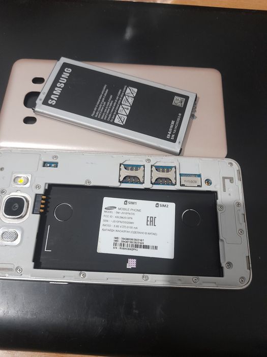 На запчасти срочно прадаю