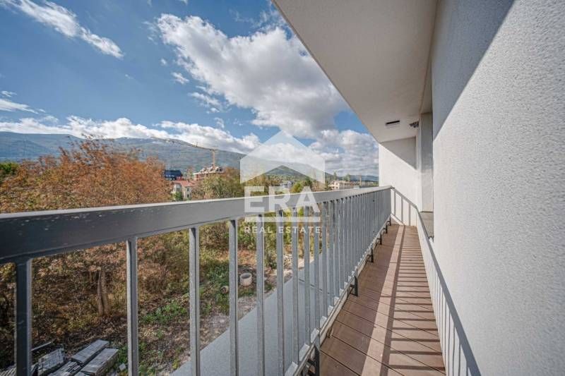 Тристаен апартамент с гледка към планина Витоша в нова сграда с АКТ 16