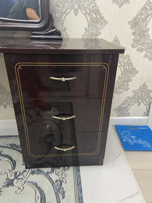 Продам итальянский комод