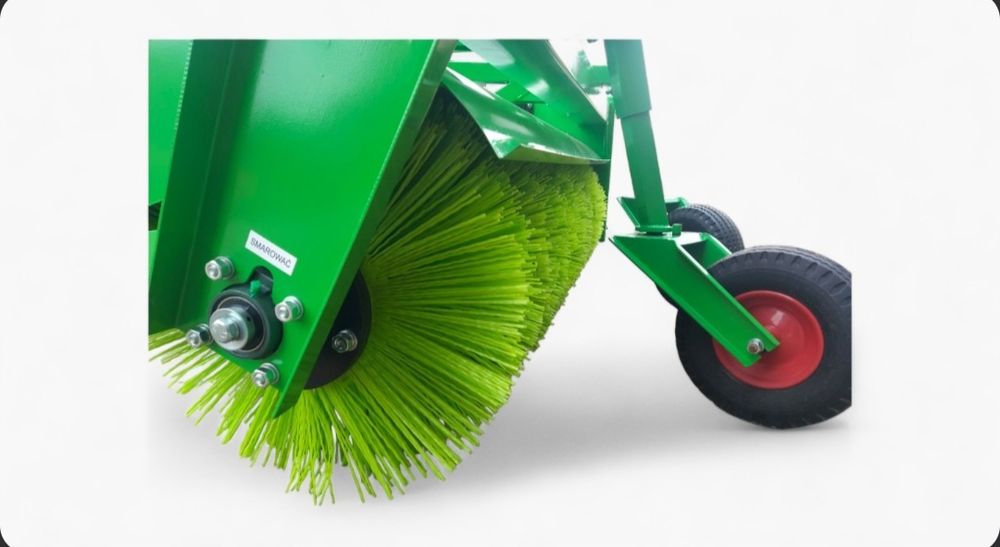 Щетка коммунальная Kerland . Польша