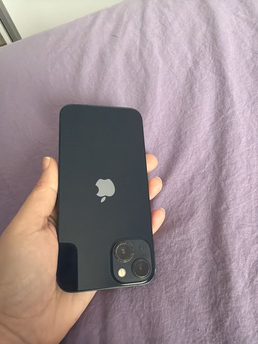 Vand iphone 13 in stare  buna