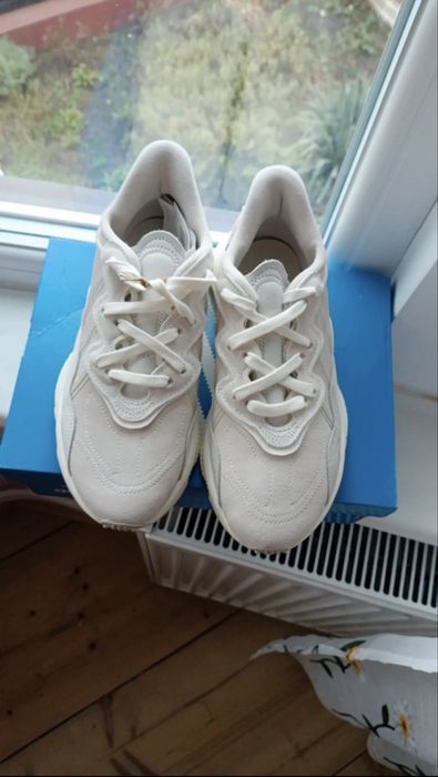 Adidas “Ozweego”