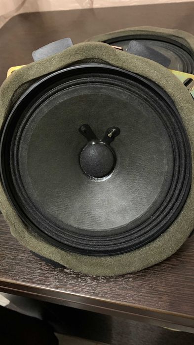 комплект динамиков JBL от Lexus GS