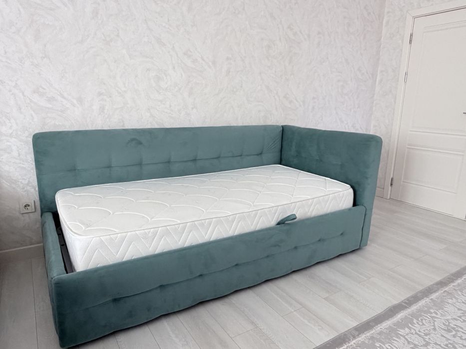 Кровать 90/200 Б/У