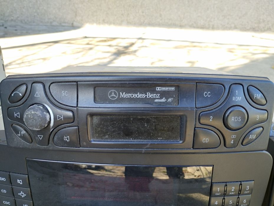 CD, радио и навигация за Mercedes W203 W209 W210 W211 W219 W164 W251