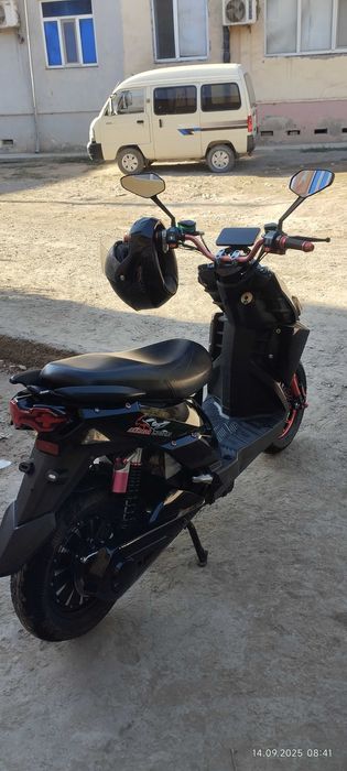 Электроскутер Редлайн сотилади