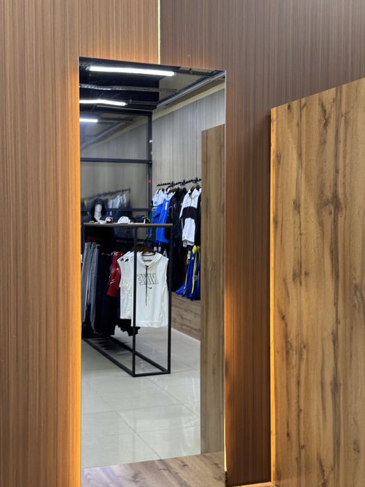 Продам стилажи для магазина одежды