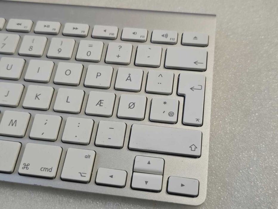 Tastatura Wireless Apple, Model A1314, Bluetooth, Aluminiu qwerty