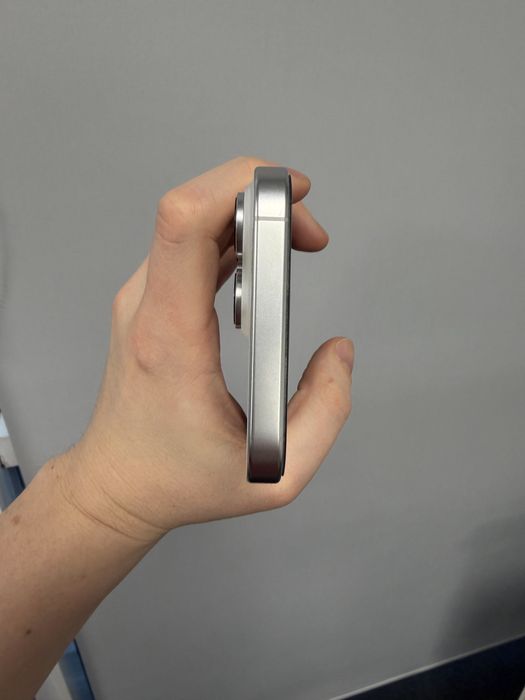 iPhone 16 Pro Max White Titanium 512GB eSim