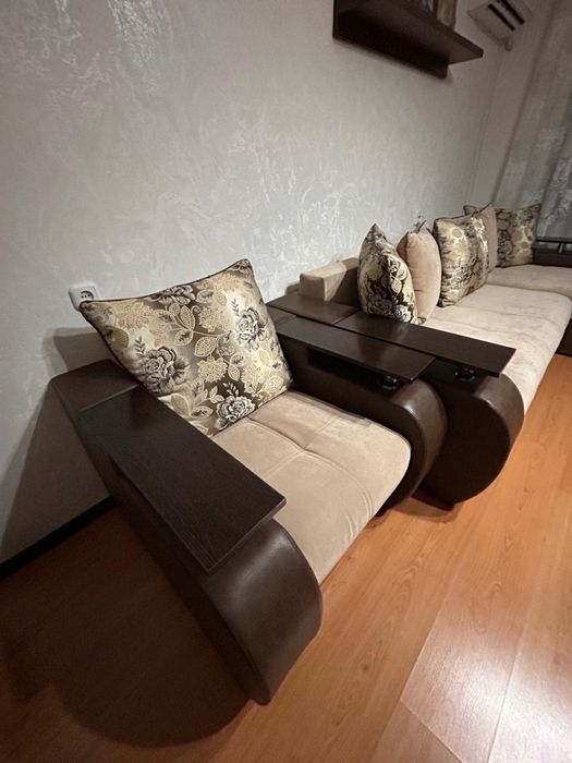 Продам диван с креслом