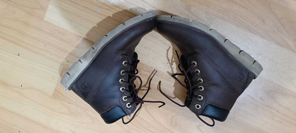 Ботинки для мальчика 30 размера Timberland новые