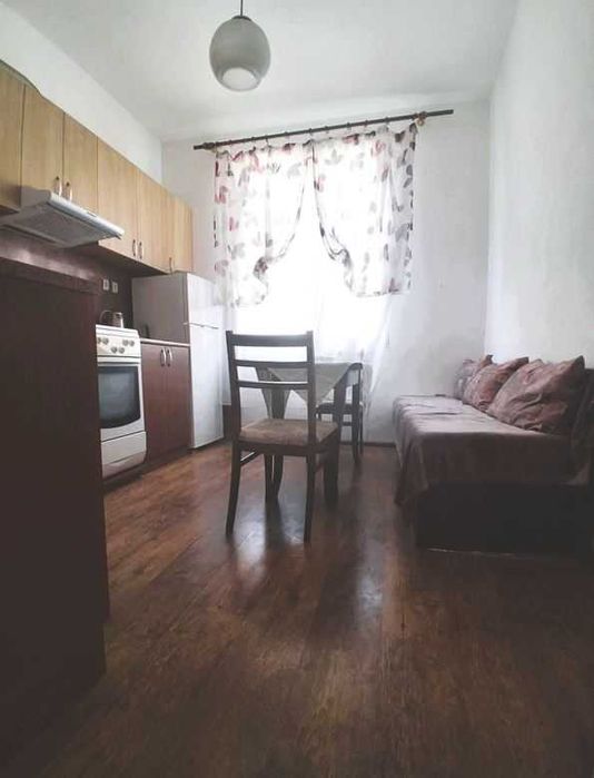 Дава се под наем Двустаен апартамент в Варна, Център - 40 кв.м за 145000 € - Снимка #3