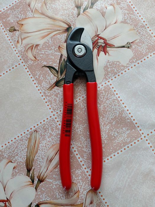 Клещи Knipex, Книпекс, Резачки за кабели, Резец за гофрирани тръби