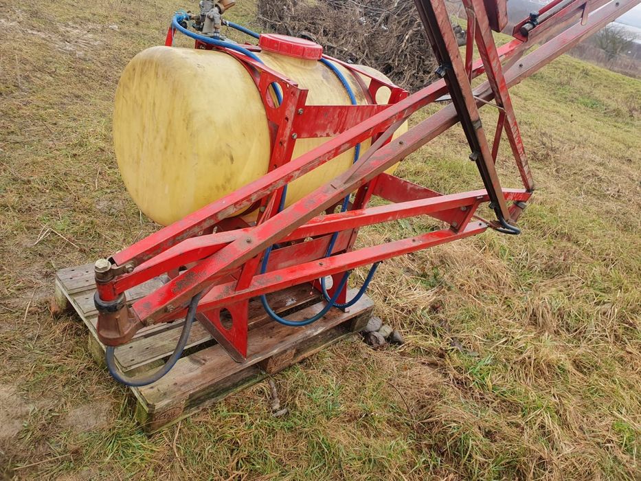 Instalație erbicidat