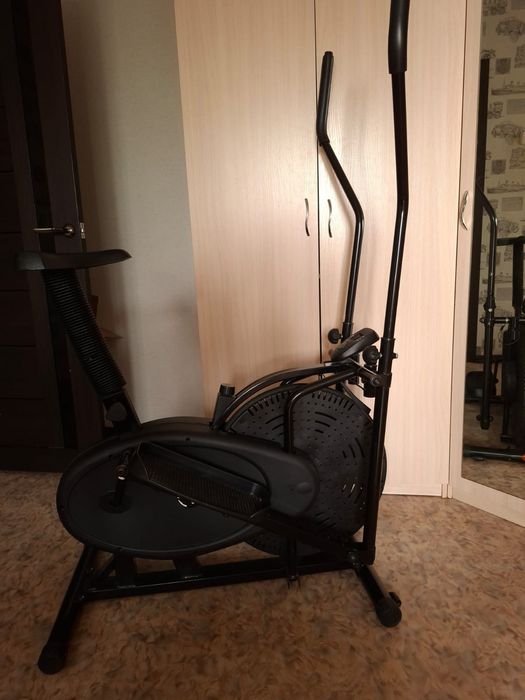 Эллиптический тренажёр