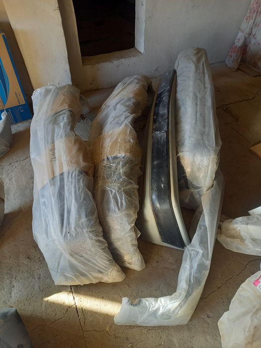 Запчасти для мерседеса разные