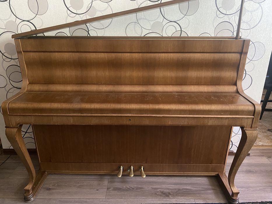 Фортепиано WEINBACH