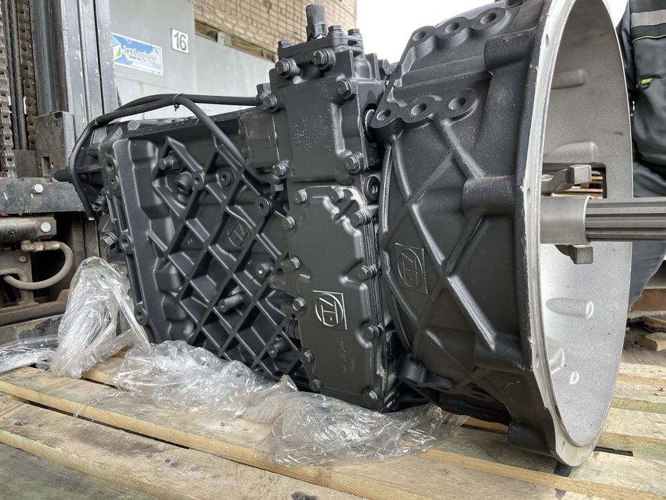 Коробка передач ZF16S151