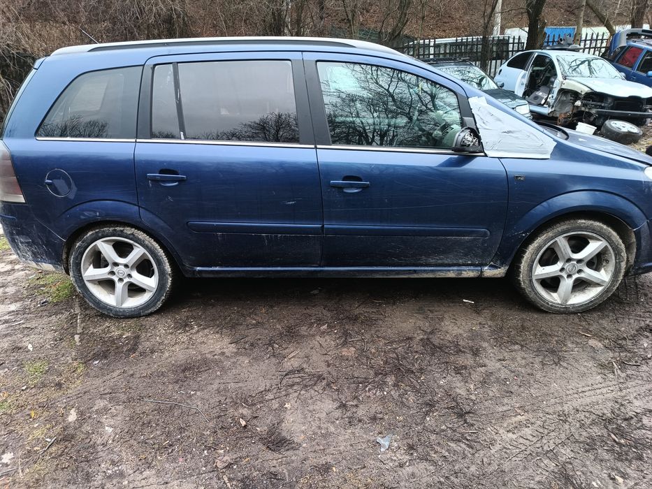 Опел Зафира Б(1.9/120)НА ЧАСТИ