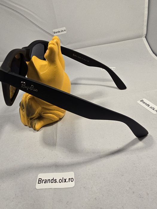 Ochelari de soare polarizati Ray-Ban Wayfarer 2140, rama mata, lentila neagra