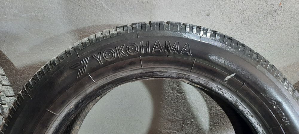 Резина Yokohama.  .