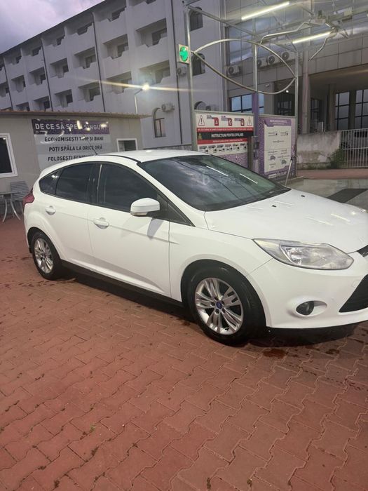 FORD Focus 2011 — imagine 2