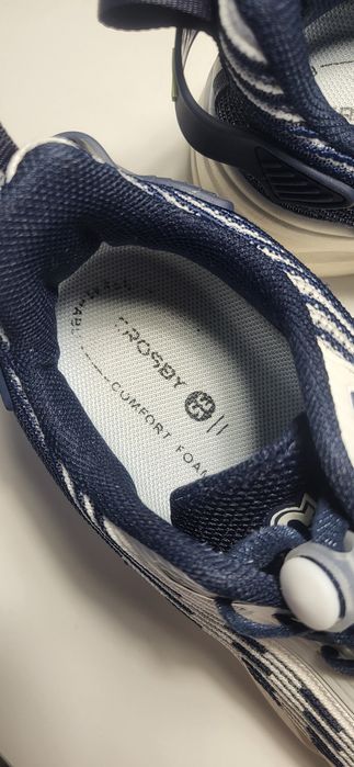 Кроссовки размер 35